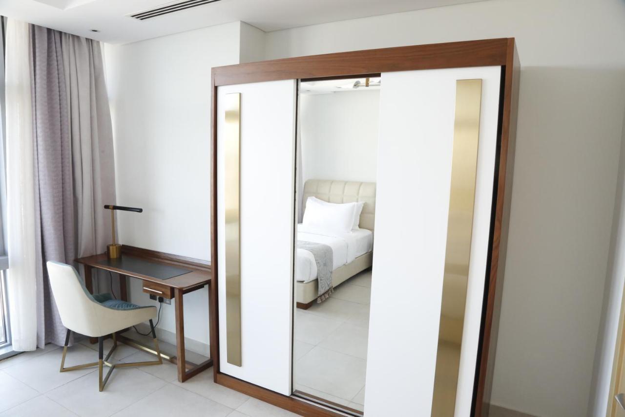 Waterfront Hotel Apartment Lusail Exteriör bild Sliding doors
