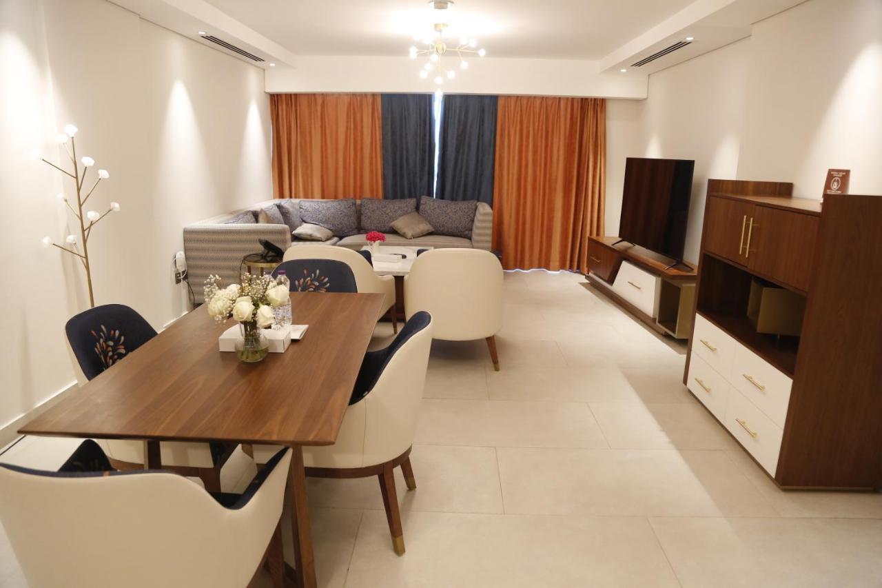 Waterfront Hotel Apartment Lusail Exteriör bild A living room in a condominium